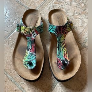 American eagle flipflop/sandals